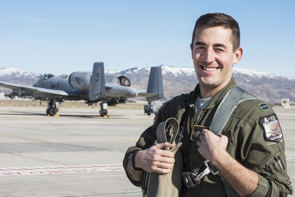 A day in the life of an A10 fighter pilot Military Division