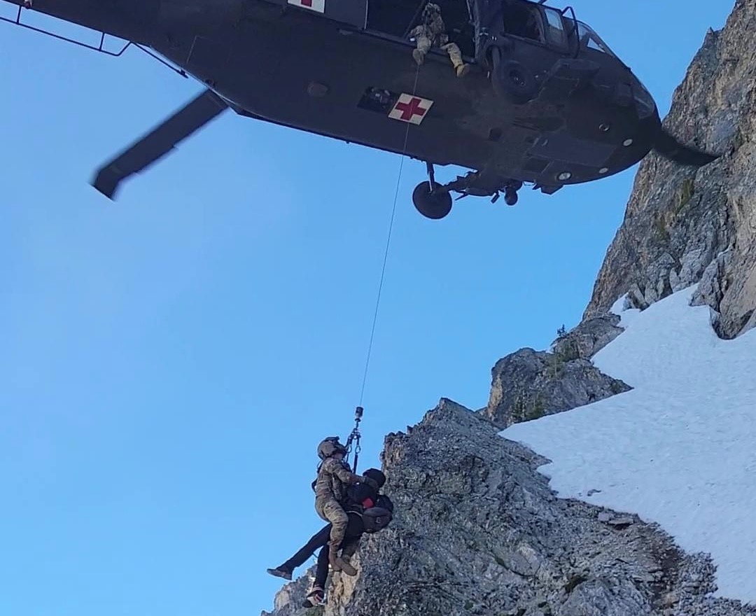 Idaho Army National Guard rescues injured hiker near Stanley | Military ...